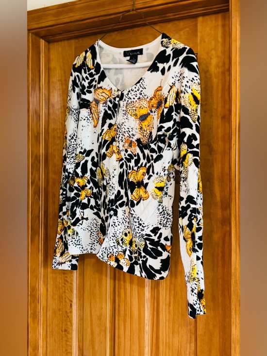 Avenue Jackets & Blazers - Floral Animal Print Women's cardigan. Butterfly